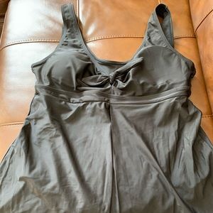 One piece maternity swimsuit